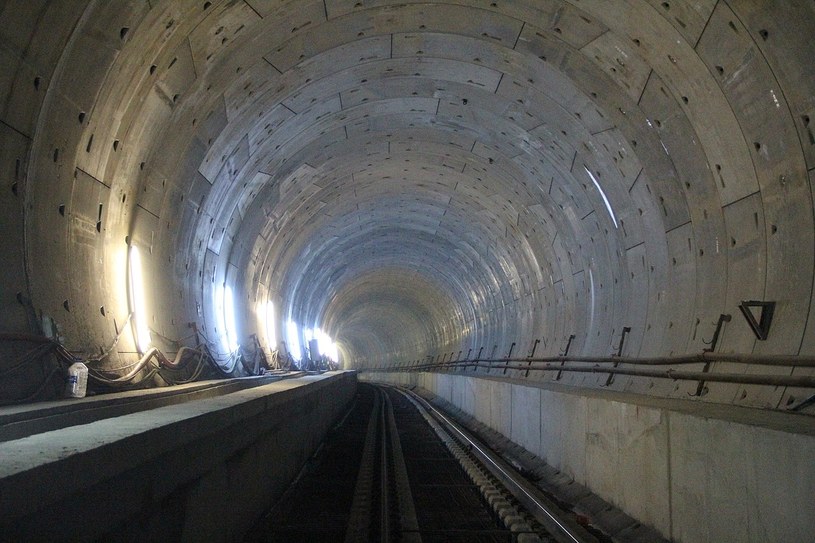 Budowa podmorskiego tunelu łączącego Europę z Afryką przyśpieszona z myślą o mistrzostwach świata w 2030 roku.