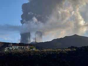 Polscy turyści zaniepokojeni erupcją wulkanu w Europie: panował chaos