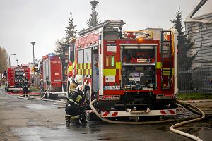 Dramatyczny pożar kamienicy w Starogardzie Gdańskim: cztery osoby poparzone, w tym dzieci wśród rannych