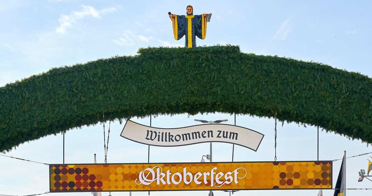 Odkurzacz, wózek inwalidzki oraz mnóstwo telefonów - biuro rzeczy znalezionych na Oktoberfest zajęte po uszy