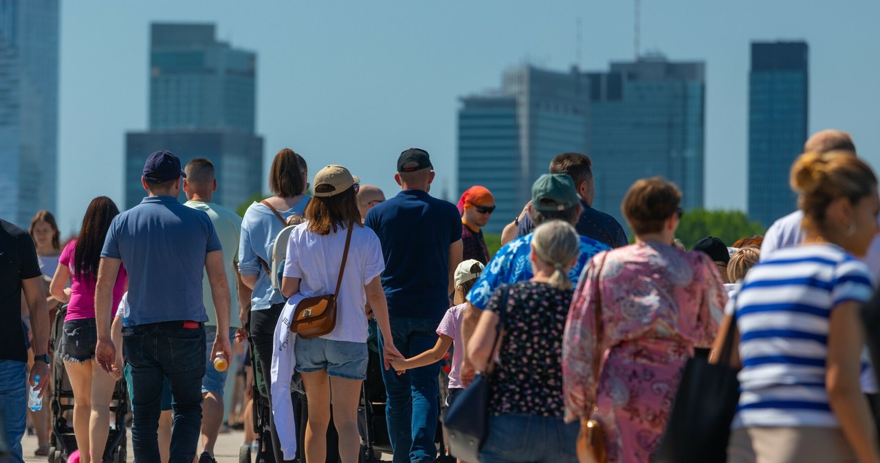 Polska kontra Hiszpania: prognoza wzrostu gospodarczego według MFW na najbliższe 5 lat