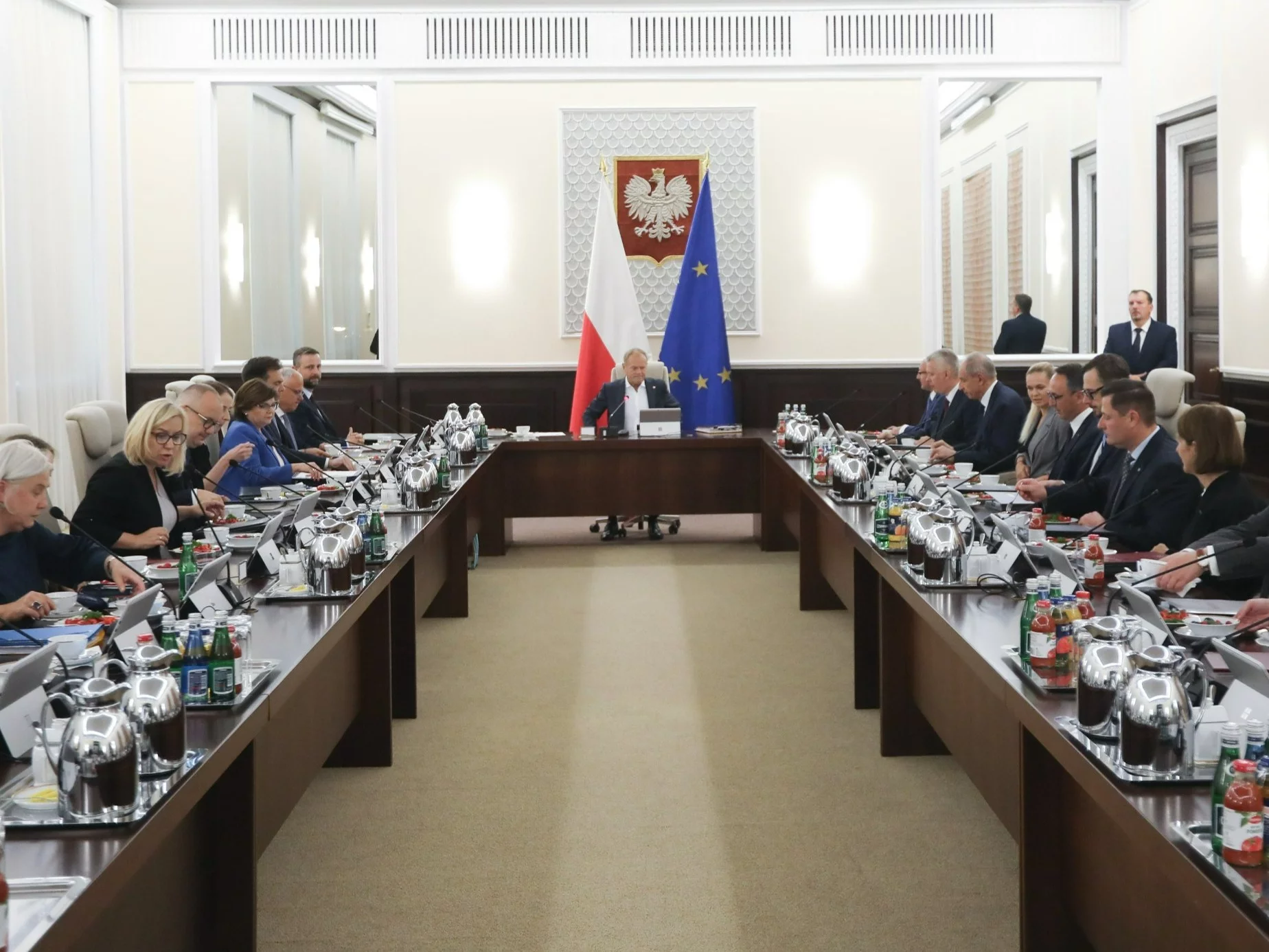 Czy obecny rząd przetrwa do wyborów? Oto, co sądzą Polacy