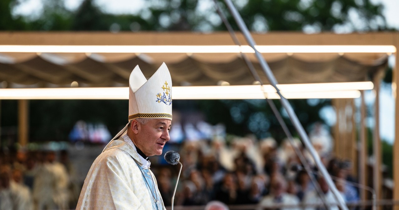 Otwarta refleksja biskupa nad palącym problemem Kościoła