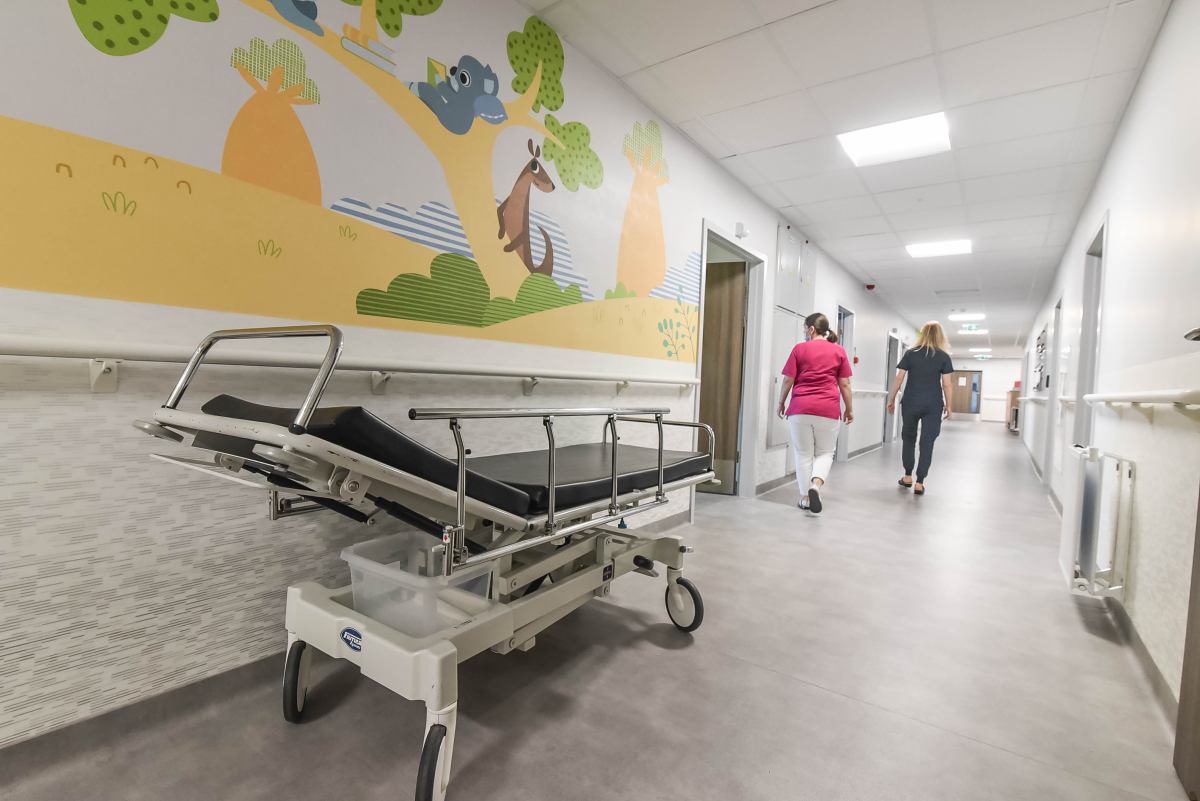 Heroiczna walka o życie 9-latka z udarem – szybka i odważna reakcja lekarzy z Zielonej Góry