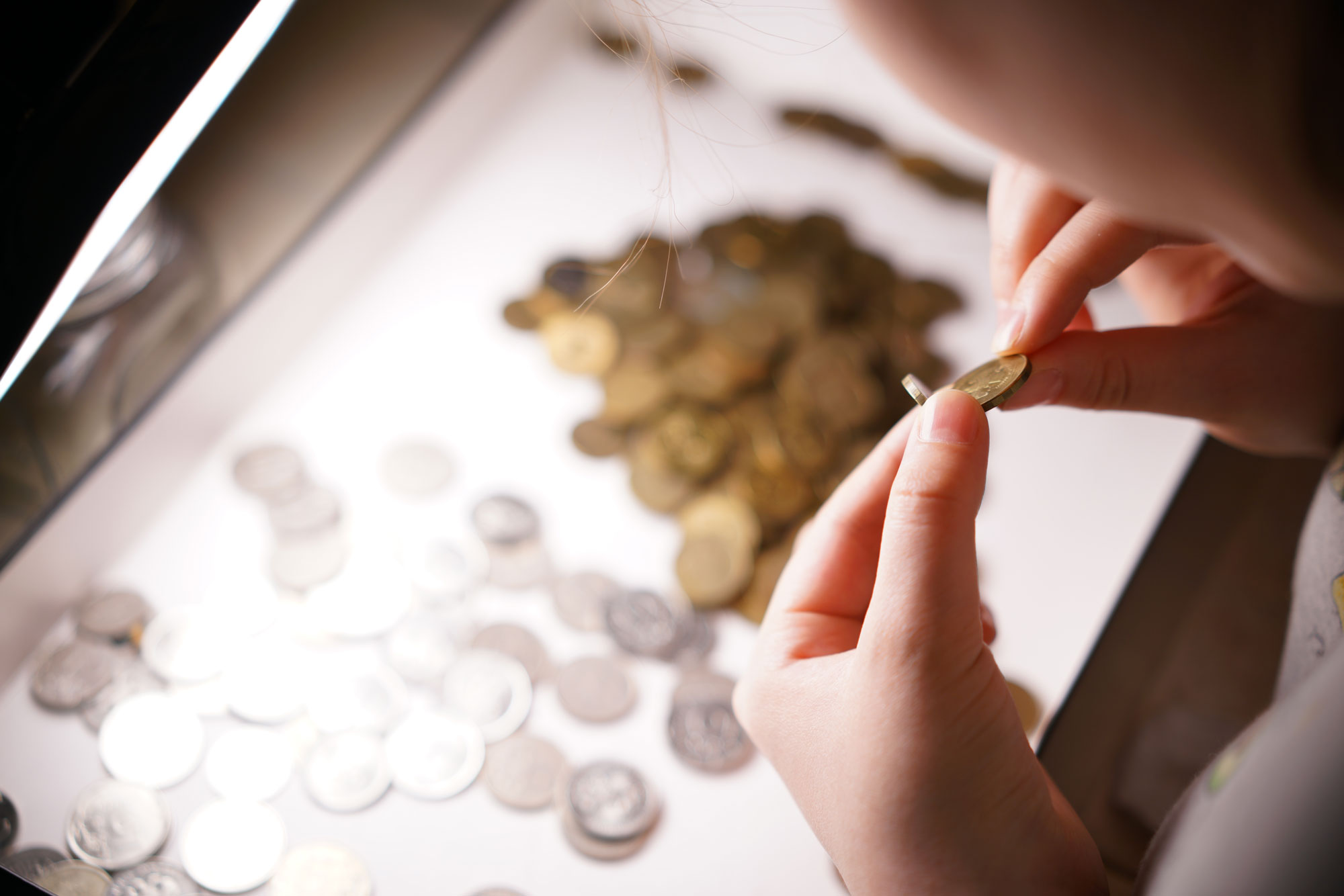 Jak prawidłowo przygotować monety do profesjonalnej wyceny?