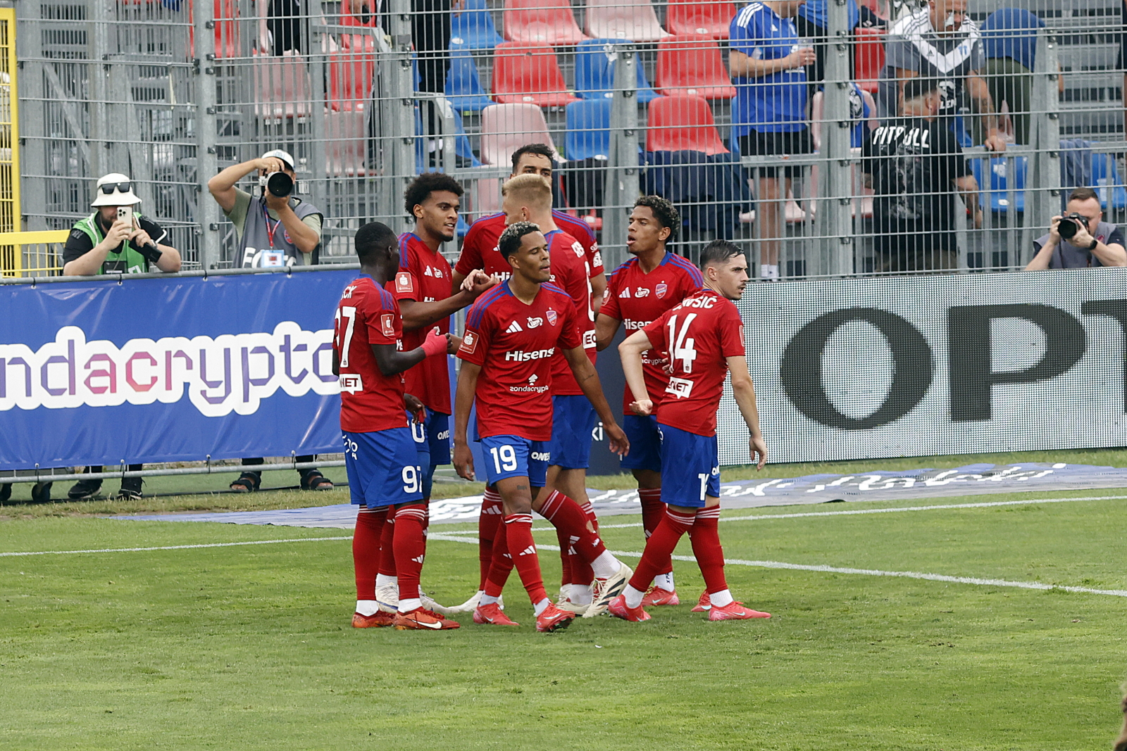 MSK Żylina kontra Raków Częstochowa – gdzie obejrzeć spotkanie eliminacji Ligi Konferencji Europy? Kiedy początek meczu?