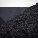 Chińska produkcja węgla i stali wyhamowuje