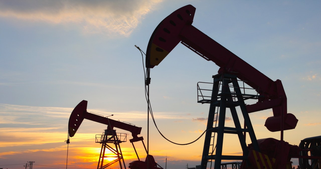 OPEC+ winduje ceny ropy, a Donald Trump dodatkowo je podbija