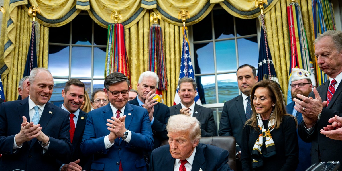 Donald Trump kończy rekordowo długie zamknięcie rządu: administracja USA wznawia działalność