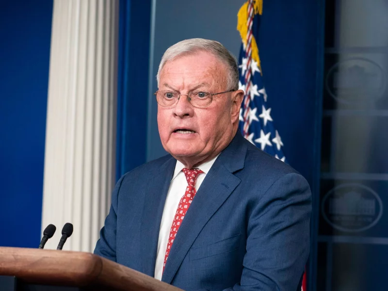Nagłe zmiany w administracji Trumpa. Ukraina pozbawiona kluczowego amerykańskiego sprzymierzeńca
